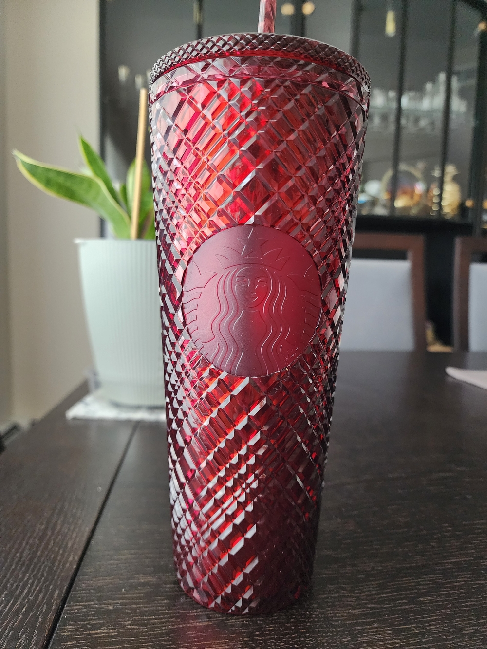 2021 Starbucks Red Jeweled Winter Holiday Tumbler Cold Cup Venti 24oz NEW.